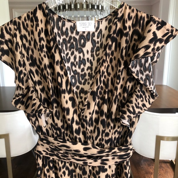 Sienna Sky Dress Ruffle Shoulder Leopard Midi S - Picture 4 of 12